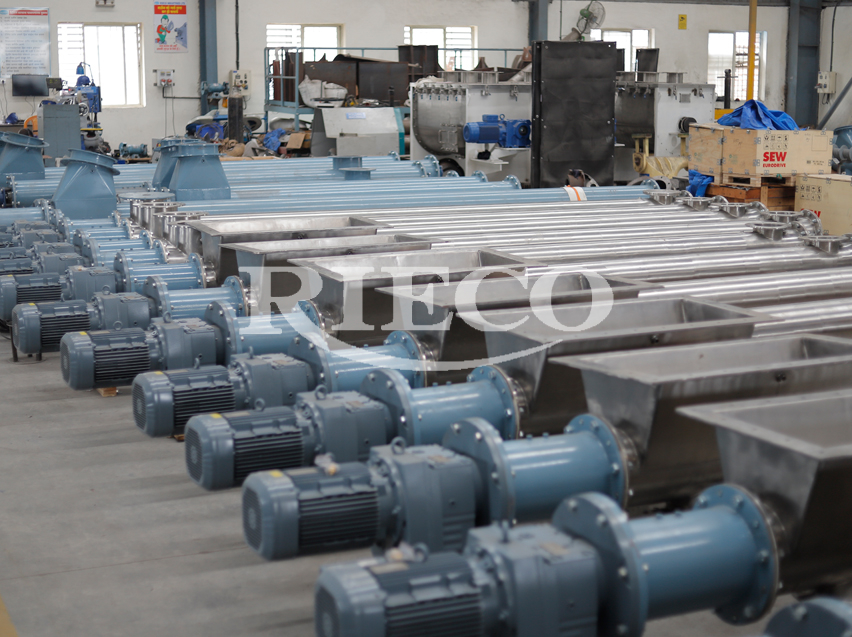 The Smart Choice for Bulk Handling: Why Industries Rely on Screw Conveyors